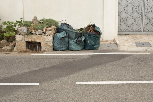 Recycling process for enclosed skip waste