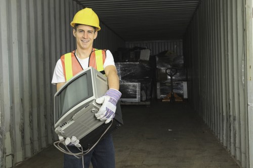 Benefits of choosing Wait and Load skip hire services